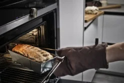 BRØDFORM JUSTERBAR ANTRASITTGRÅ 1,9L 20-35CM