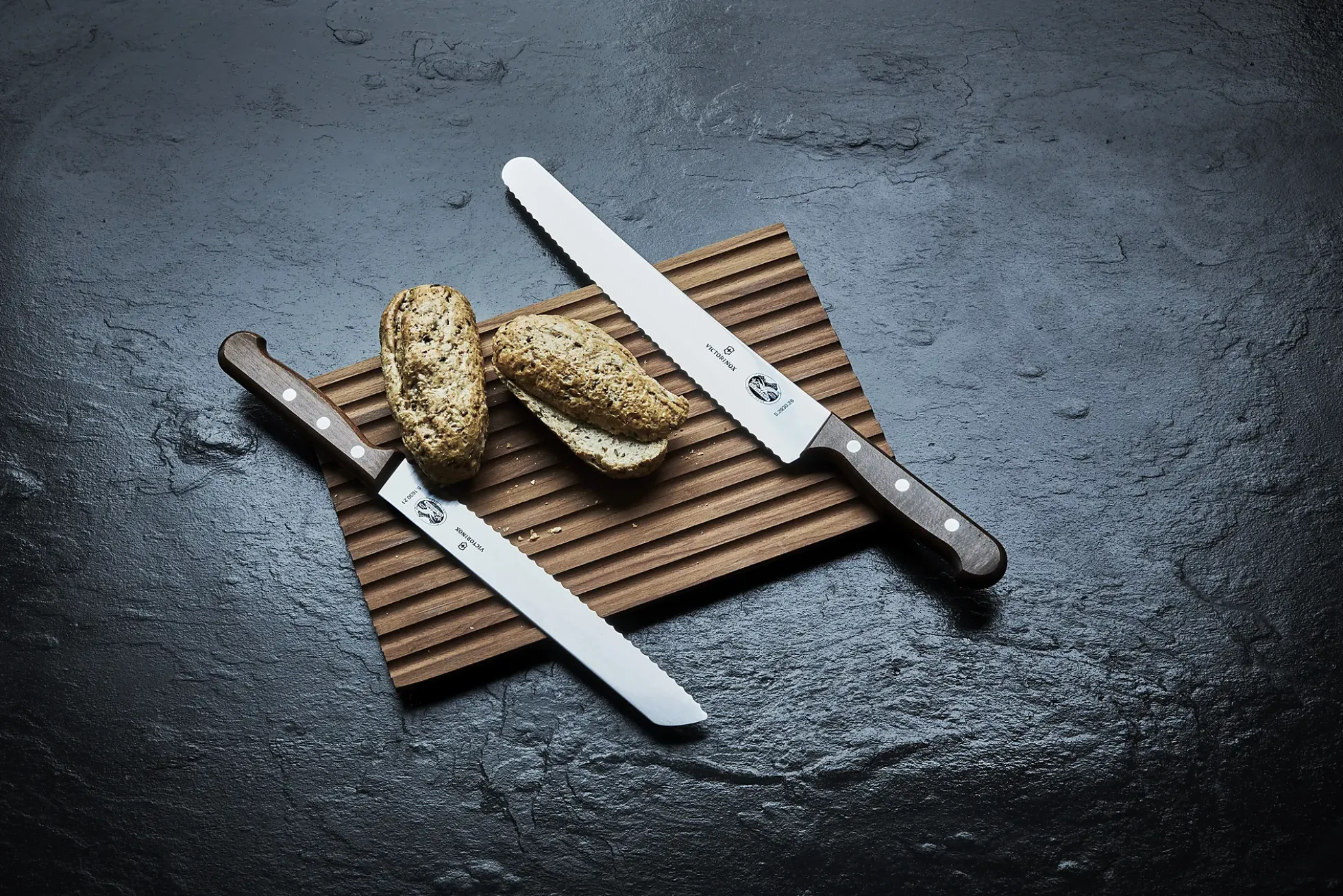 BRØDKNIV 21CM