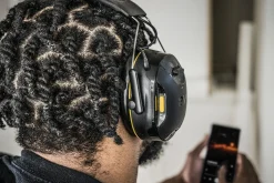 Hørselvern med Bluetooth