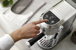 Kaffemaskin Dedica EC890.M