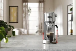 Kaffemaskin Dedica EC890.M