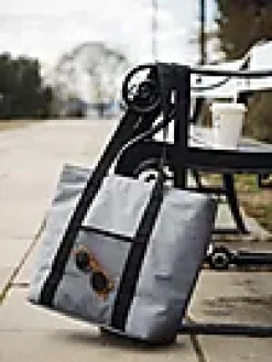 KJØLEBAG GRÅ 42X15X36CM