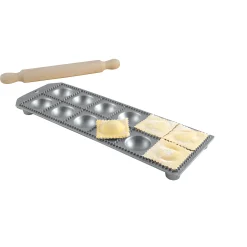 Ravioliform med 12 runde hull 52x52mm i aluminium