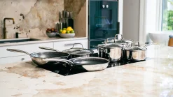 Sautépanne Premium 3-Ply 24cm med Keramisk Hybridbelegg