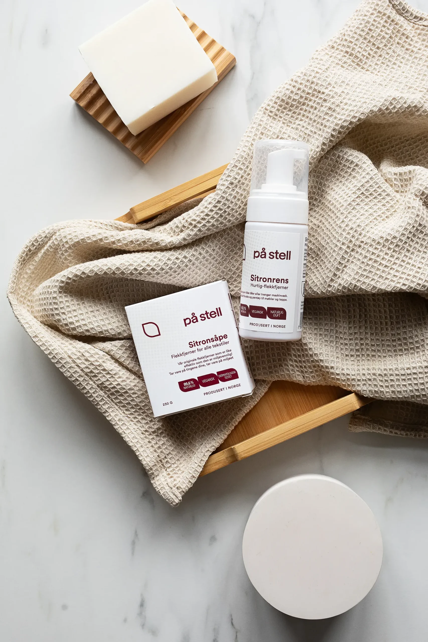Sitronrens flekkfjerner skumspray av naturlige oljer 115ml