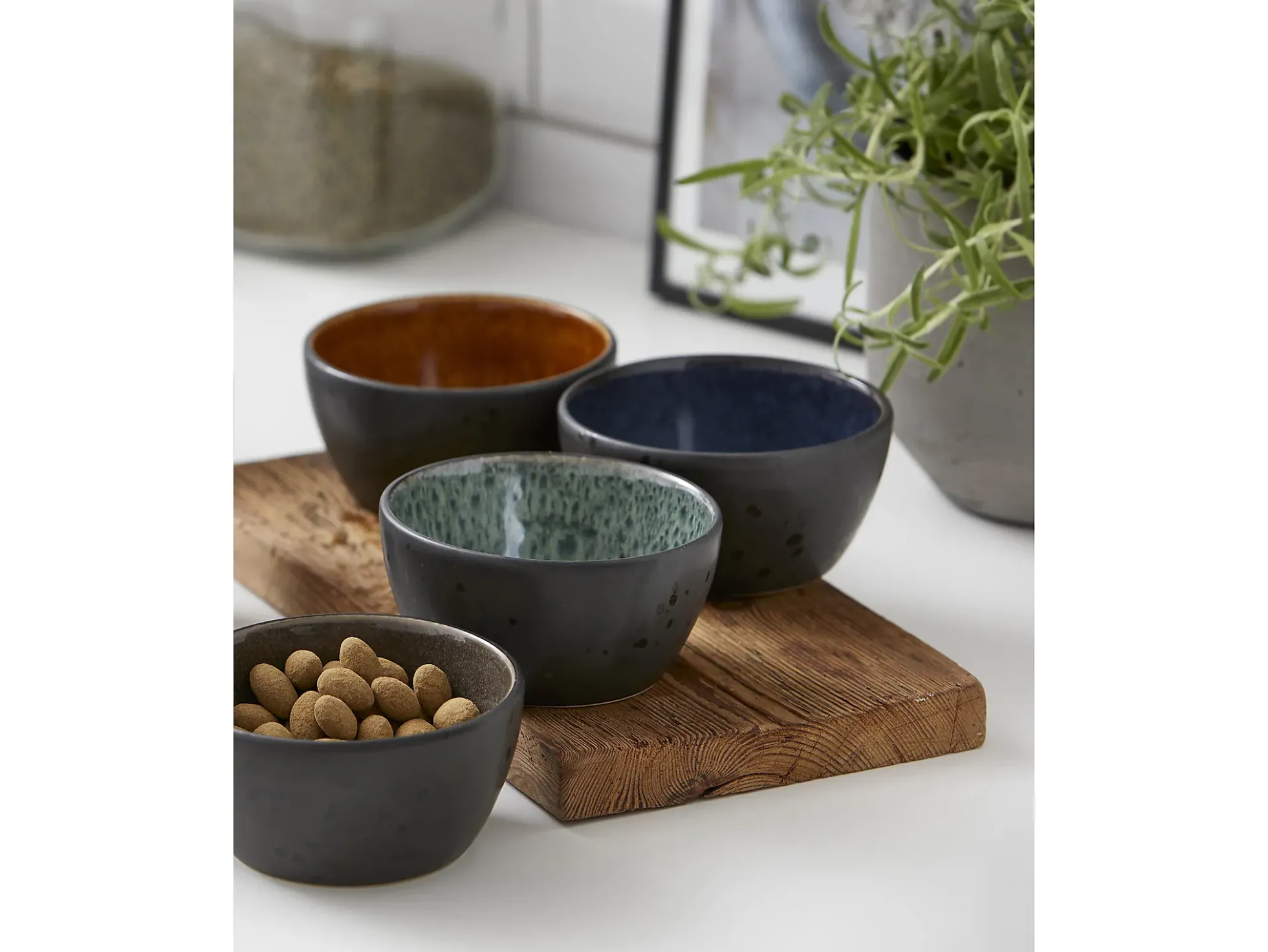 Skål sort assortert 12cm 4stk