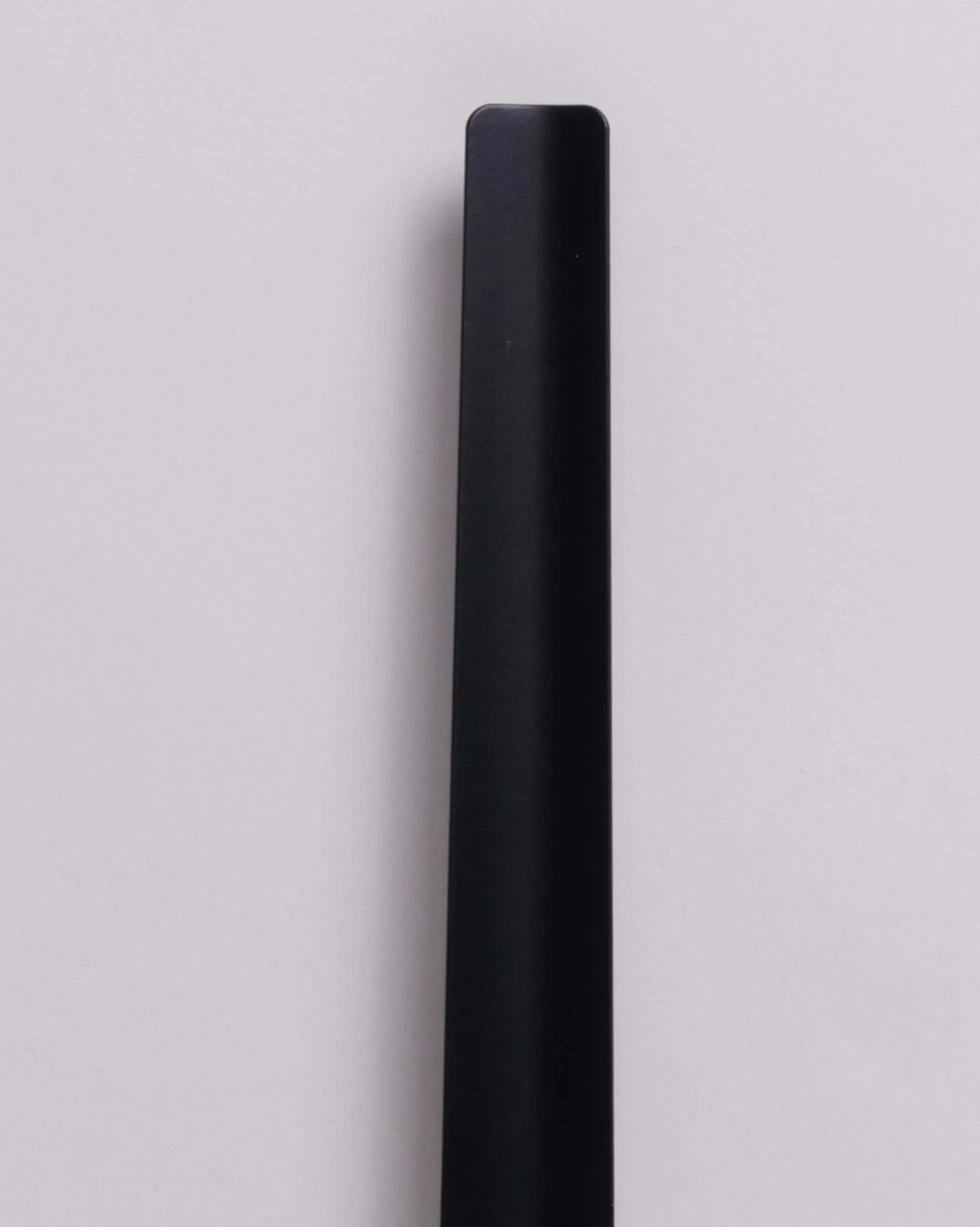 Skohorn med oppheng 58cm i gaveeske Sort matt