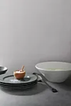 TALLERKEN GRAND CRU Ø23CM ASH GRÅ