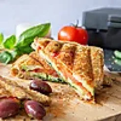 Toastjern med skjellformet plate