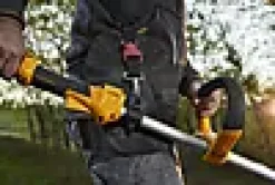 Trimmer / Ryddesag Bc 330 A 2-taktsmotor Skjærebredde 43Cm