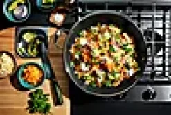 Wok med lokk 36cm hybrid